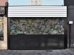 Ini Mural Pertama Banksy yang Dibuat Era 90-an