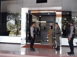 KPK Geledah Tiga Kantor Dinas Kabupaten Malang