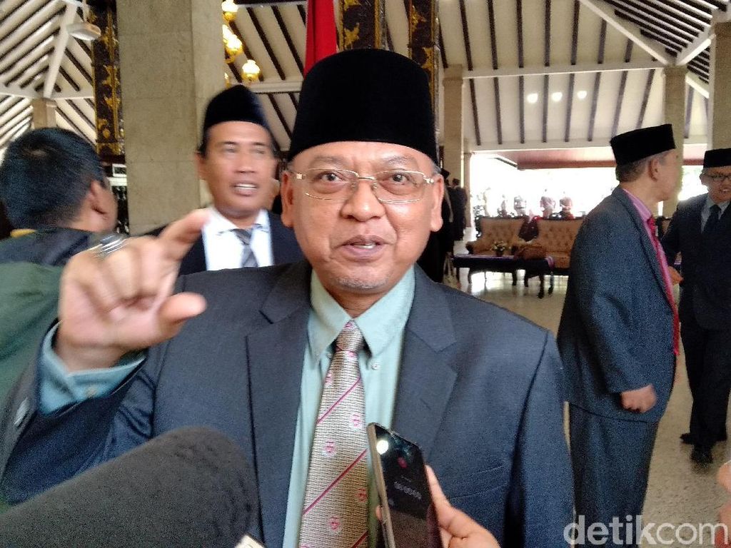 Bupati Malang Tunjuk 3 Pengacara Terkait jadi Tersangka DAK 2011 Bupati Malang Tunjuk 3 Pengacara Terkait jadi Tersangka DAK 2011