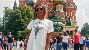 Foto: Liburannya Model Victorias Secret, Jasmine Tookes
