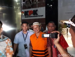 KPK Tahan Tersangka Baru Kasus Suap Bupati Labuhanbatu
