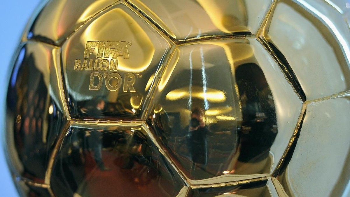 Agen super Mino Raiola tak menganggap serius penghargaan Ballon dOr Foto: Pascal Le Segretain/Getty Images