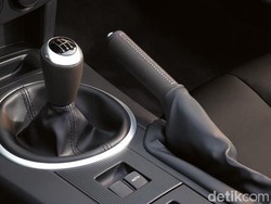 Rest in Peace, Rem Tangan Manual!