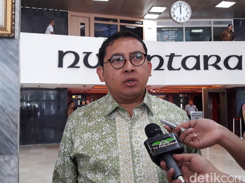 Fadli Zon Kecam Pembakaran Bendera Berkalimat Tauhid di Garut