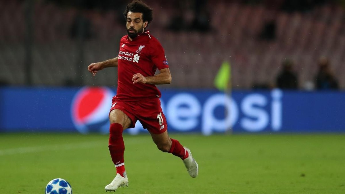 Mohamed Salah sementara mengungguli Lionel Messi dan Cristiano Ronaldo dalam voting terbuka meraih Ballon dOr 2018. (Foto: Catherine Ivill/Getty Images)