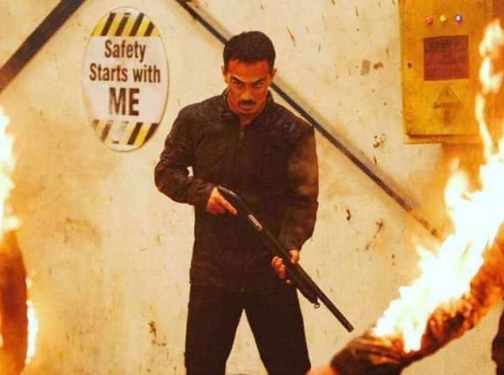Aksi Joe Taslim dan Iko Uwais di Trailer The Night Comes for Us Aksi Joe Taslim dan Iko Uwais di Trailer The Night Comes for Us