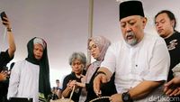 Pemakaman Istri Indro Warkop