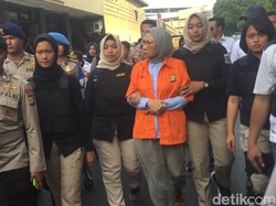 Usai Diperiksa Kesehatan, Ratna Sarumpaet Kembali ke Tahanan