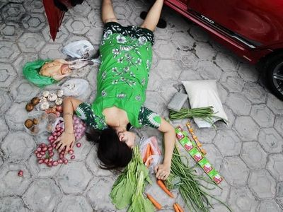 Bukan Berhambur Uang, Netizen Ikut #fallingstarchallenge Pakai Makanan hingga Panci