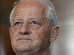 Sekolah Agama di Australia Direkomendasikan Berhak Tolak Murid Gay