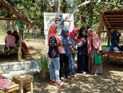 Pasar JanTop Destinasi untuk Berwisata Kuliner Sambil Bermain Musik