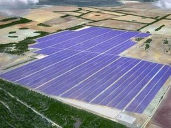 Australia Bangun Dua Ladang Panel Matahari Terbesar di NSW