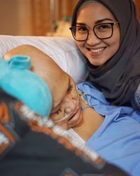 Putri Indro Warkop, Hada Kusumonegoro, dan ibundanya. 