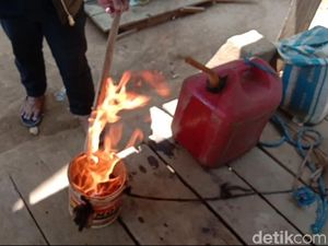 Penjelasan DLH Bandung soal Air Sumur Keluarkan Api