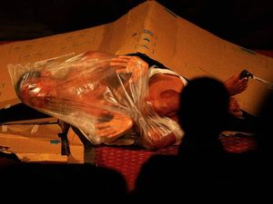 Komunitas Polelea Sigi Bawakan Songi di Panggung Pekan Teater Nasional Komunitas Polelea Sigi Bawakan Songi di Panggung Pekan Teater Nasional