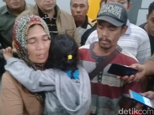 Cerita Salmah Sempat Terpisah dari Anak-Suami Akibat Gempa Sulteng Cerita Salmah Sempat Terpisah dari Anak-Suami Akibat Gempa Sulteng
