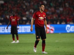 Solskjaer Beri Sinyal Tutup Pintu Keluar Darmian-Andreas Pereira