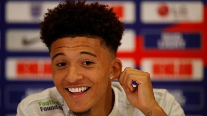 Singa Muda Inggris yang Mengaum itu Bernama Jadon Sancho