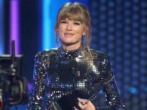 Selain Taylor Swift, 5 Musisi Ini Juga Tunjukan Sikap Politiknya Selain Taylor Swift, 5 Musisi Ini Juga Tunjukan Sikap Politiknya