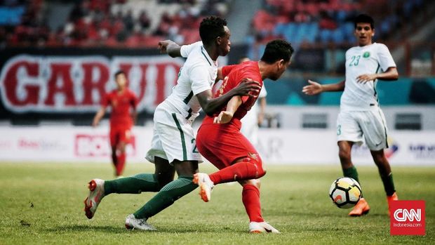 Timnas Indonesia U-19 kesulitan menembus pertahanan Taiwan di babak pertama.