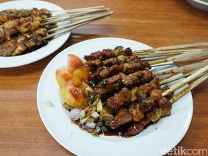 Nostalgia dengan Makanan Populer di Jakarta, Soto, Sate hingga Asinan