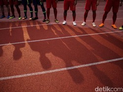 Sampai pertandingan berakhir, tak ada lagi gol tercipta. Indonesia takluk 1-2 dari Arab Saudi.