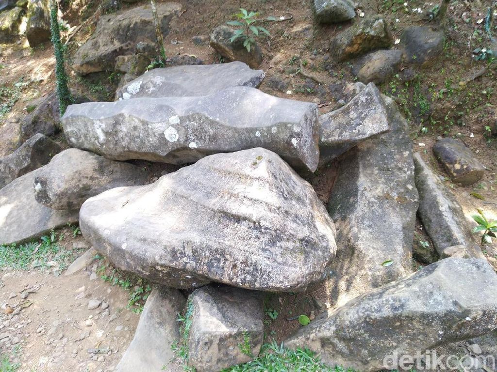 Mitos dan Ritual Batu Berbunyi Kendang di Ciamis Mitos dan Ritual Batu Berbunyi Kendang di Ciamis