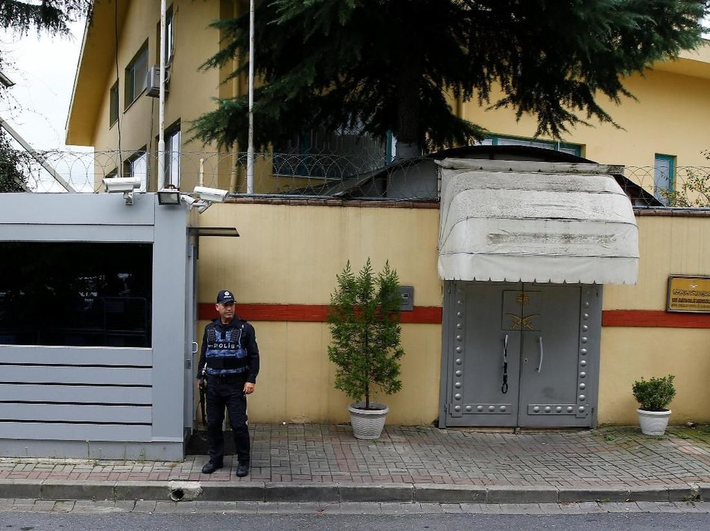 Erdogan: Ada Cat Baru di Konsulat Arab Saudi Saat Penggeledahan Erdogan: Ada Cat Baru di Konsulat Arab Saudi Saat Penggeledahan