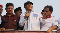 Ditemui Eggi Sudjana, Massa Membubarkan Diri