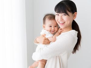 8 Kegiatan Sederhana untuk Tingkatkan Perkembangan Otak Bayi