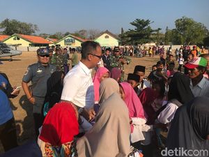 Mensos Tiba di Pulau Sapudi yang Kena Dampak Terparah Gempa Situbondo