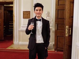 Ini Dia Anton Tanjung, Dokter Ganteng yang Hobinya Kulineran