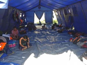 Tips untuk Relawan Gempa Palu Saat Kondisi Badan Mulai Menurun