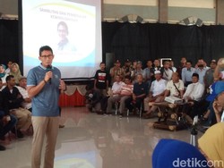 Sandiaga Uno Kampanye OK OCE di Cirebon