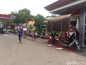 Harga Premium Harusnya Naik Sejak Dolar AS di Atas Rp 14.000