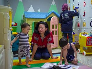 8 Bonding Seru Agni Pratistha dengan Anak 8 Bonding Seru Agni Pratistha dengan Anak