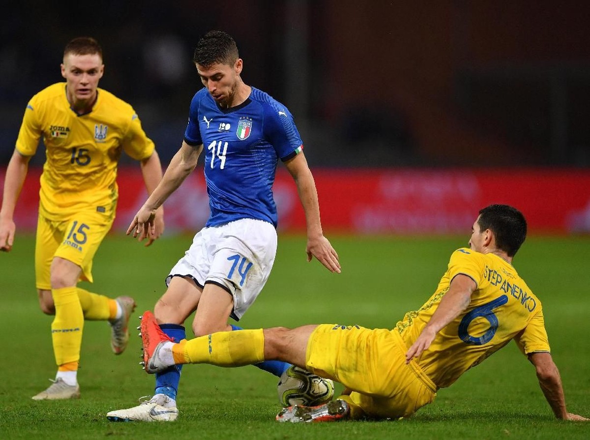 Hasil Italia vs Ukraina: Sama Kuat 1-1. (Foto: Valerio Pennicino/Getty Images)