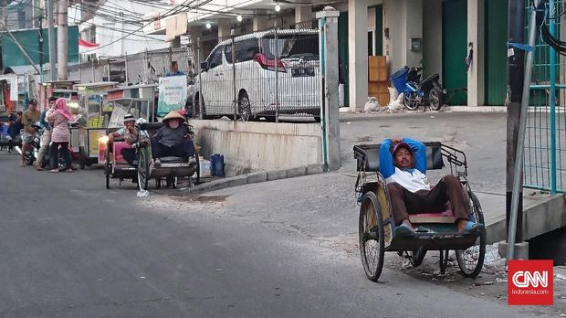 Restu Anies dan Bahagia Sederhana ala Tukang Becak (EBG)
