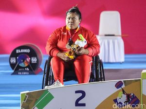 Angkat Berat Persembahkan Perak dan Perunggu untuk Indonesia Angkat Berat Persembahkan Perak dan Perunggu untuk Indonesia