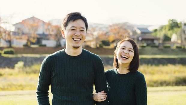 7 Cara agar Bunda dan Ayah Merasa Jadi Pengantin Baru Lagi