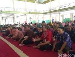 Warga Situbondo Gelar Doa Bersama Minta Gempa Susulan Tak Terjadi