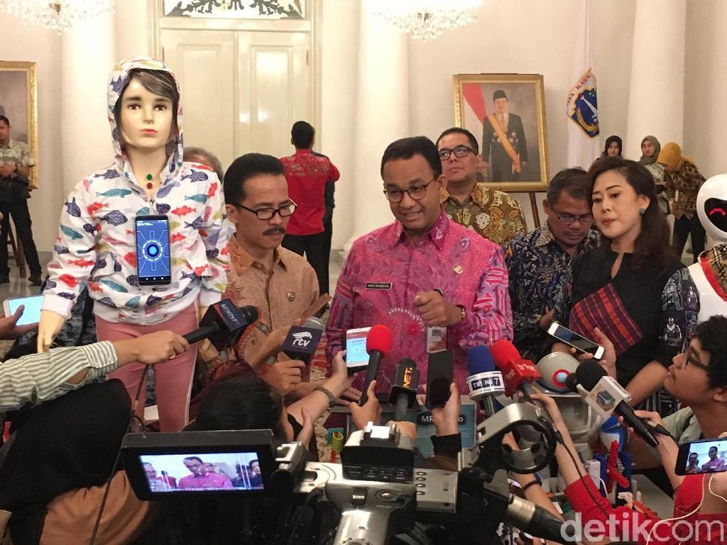 Anies: Jangan Bayangkan Becak Mengaspal di Jalan Thamrin Anies: Jangan Bayangkan Becak Mengaspal di Jalan Thamrin