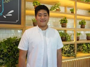 Selalu Belajar dan Mengasah Keterampilan, Rahasia Revo Jago Memasak