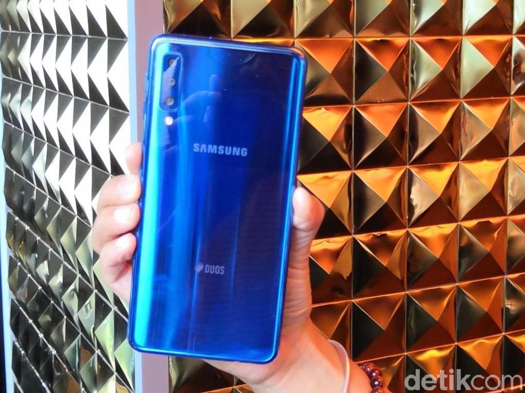 Ponsel Misterius Samsung Pakai Jeroan Mumpuni Ponsel Misterius Samsung Pakai Jeroan Mumpuni