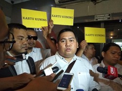 Pritt! Prabowo Kena Kartu Kuning, Parpol Pengusung Melawan