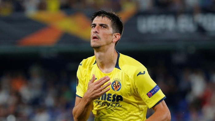 Soccer Football - Europa League - Group Stage - Group G - Villarreal v Rangers - Estadio de la Ceramica, Villarreal, Spain - September 20, 2018 Villarreals Gerard Moreno celebrates scoring their second goal REUTERS/Heino Kalis
