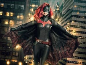 Terungkap! Pemeran Batwoman Mundur karena Alasan Ini Terungkap! Pemeran Batwoman Mundur karena Alasan Ini