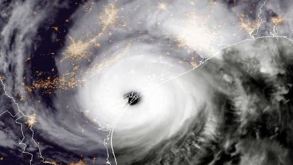 Penampakan Badai dari Citra Satelit