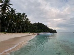 Indah Nian Pantai di Pulau Labengki