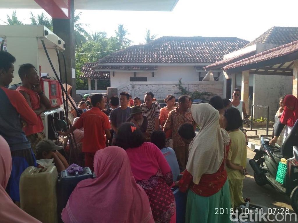 Warga Karimunjawa Sulit Dapat BBM, Ini Respons Pertamina Warga Karimunjawa Sulit Dapat BBM, Ini Respons Pertamina